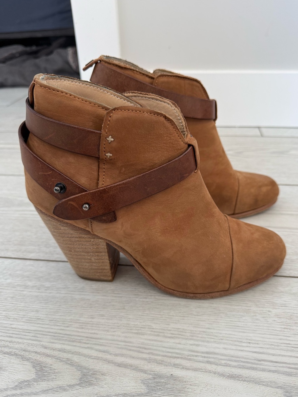 Rag & Bone 37 Harrow ankle boot brown suede leather buckle block heel classic